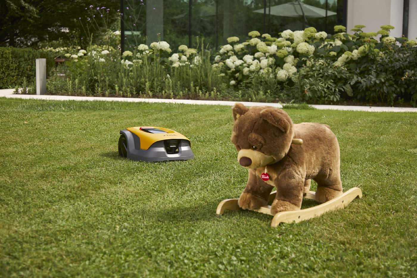 Stiga kabelloser Mähroboter A 25v - mit kostenloser Abdeckung