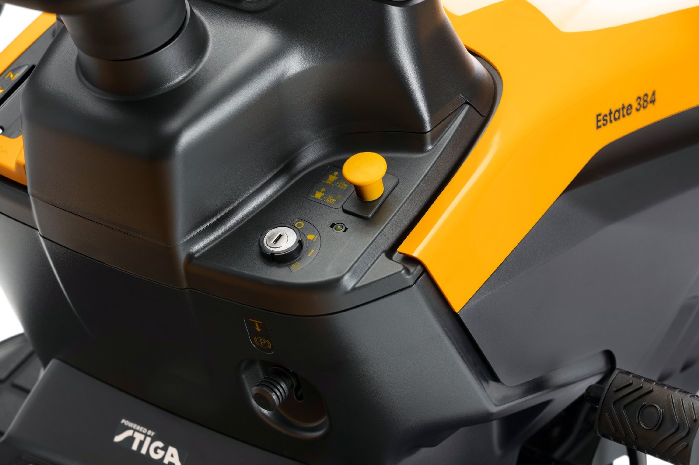 Stiga Rasentraktor Estate 384 mit Mulchkit