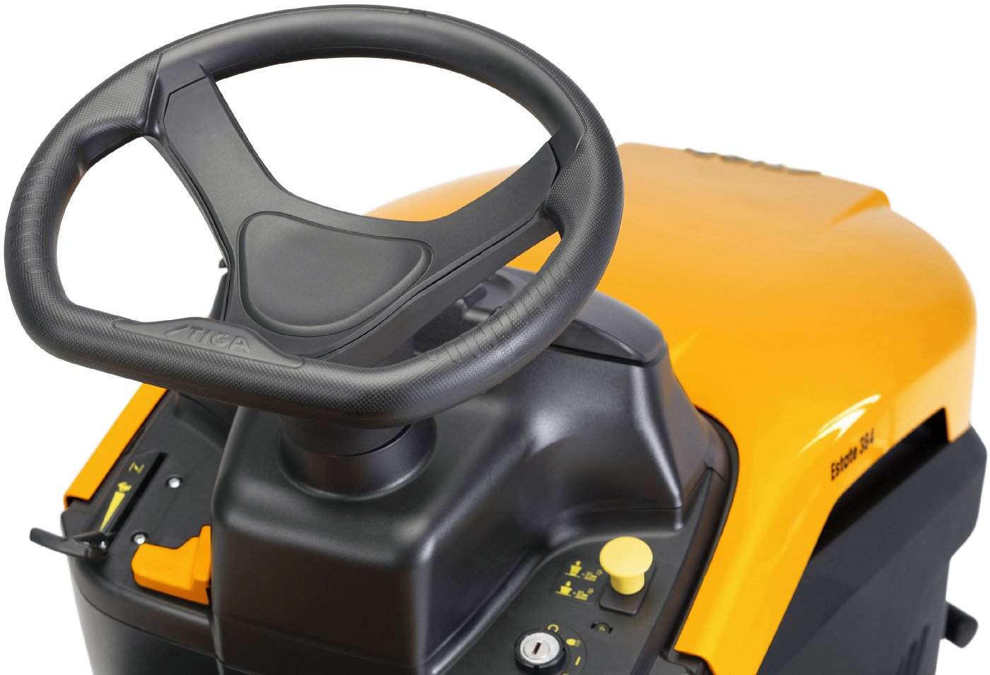 Stiga Rasentraktor Estate 598 mit Mulchstopfen, Anhängerkupplung und Ladegerät